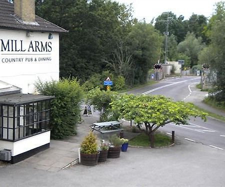 فندق The Mill Arms رومسي المظهر الخارجي الصورة