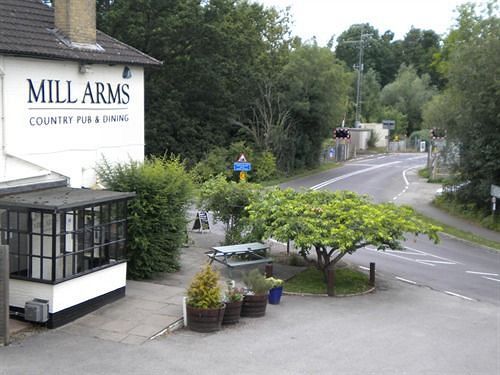فندق The Mill Arms رومسي المظهر الخارجي الصورة
